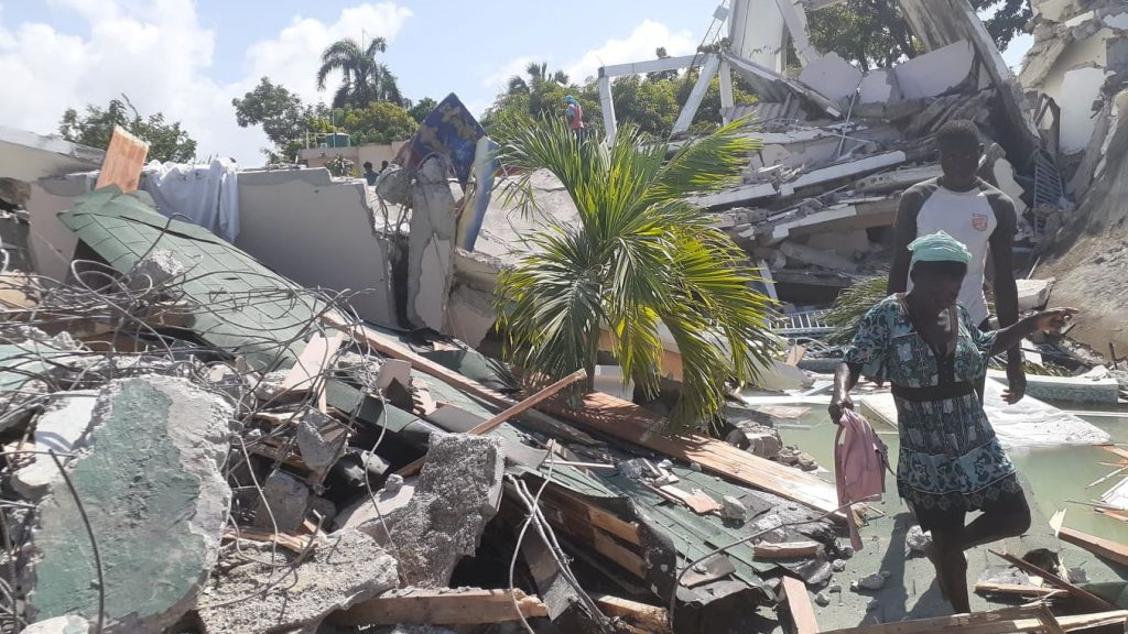 Earthquake in Haiti: 724 dead!