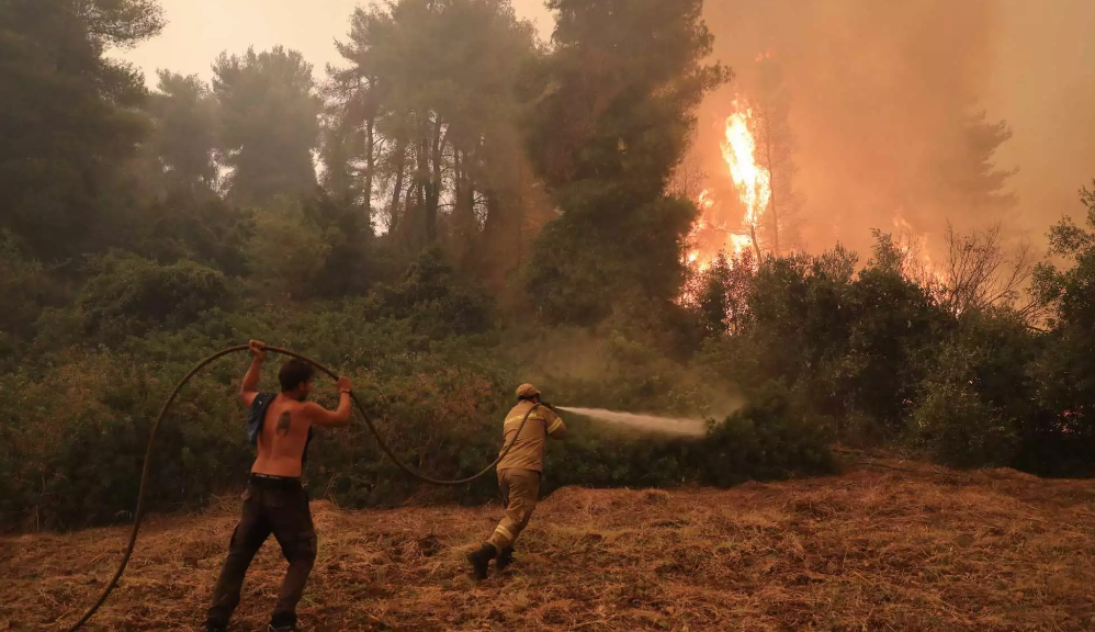 Fires: Firefighters continue to operate in Gortynia, Ancient Olympia and Eastern Mani